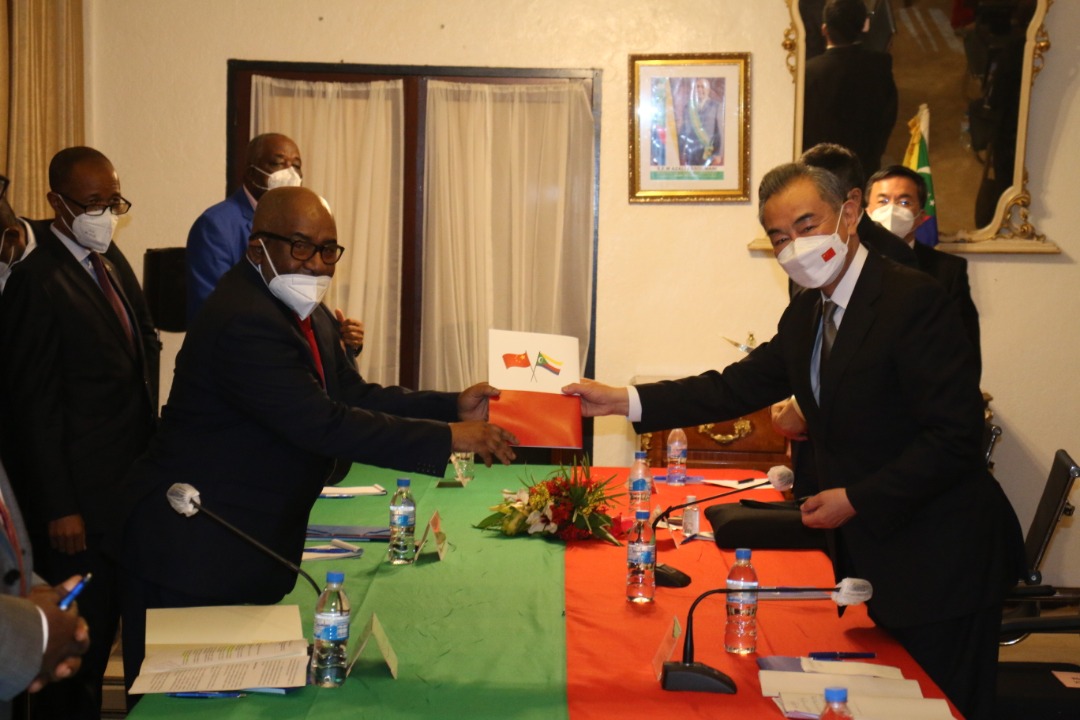 image Visite du Wang Yi aux Comores :  Les échanges ont porté essentiellement sur la Covid et le PCE